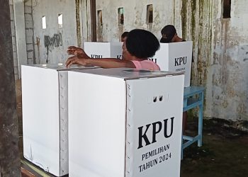 Puluhan Teman Tuli Sorong Tak Salurkan Hak Suara di TPS saat Pilkada 2024