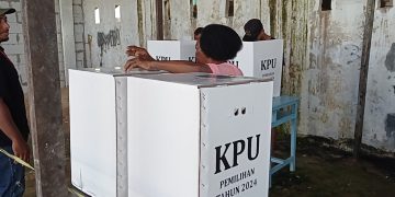 Puluhan Teman Tuli Sorong Tak Salurkan Hak Suara di TPS saat Pilkada 2024