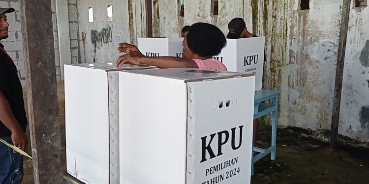 Puluhan Teman Tuli Sorong Tak Salurkan Hak Suara di TPS saat Pilkada 2024