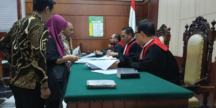 Manajemen CNN Indonesia Mangkir  Sidang PHI di PN Surabaya