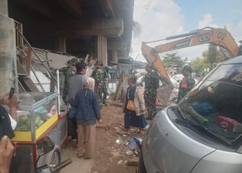 Mediasi Tak Digubris, TNI Kembali Gusur Paksa Warga Kampung Tongkol Dalam