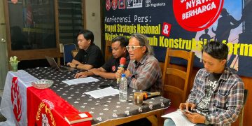 Wajah Muram Buruh Proyek Strategis Nasional