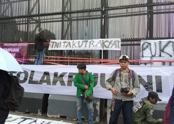 Hentikan Kekerasan dan Penyiksaan Terhadap Demonstran UU TNI