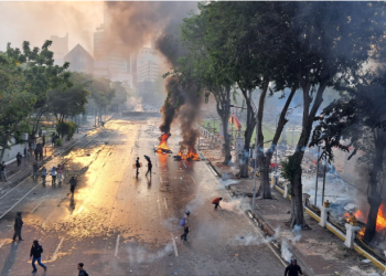 Razia Agustus di Jawa Timur: Penangkapan Massal, Kekerasan Eksesif dan Dugaan Pelecehan Seksual oleh Polisi