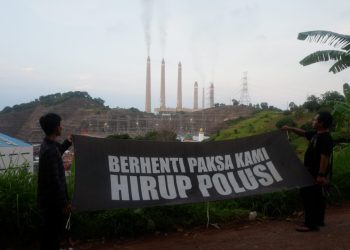 Janji Transisi Energi Tinggal Isapan Jempol, Warga Suralaya Tetap Menghirup Debu Batubara