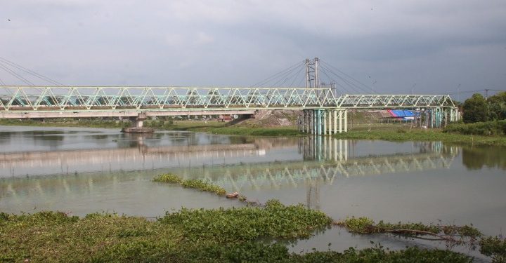 Limbah Industri Mengalir Sampai Hilir, Proyek Citarum Harum Belum Menyentuh Akar Masalah