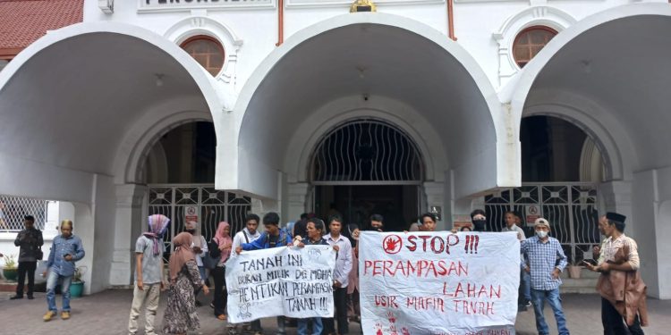 Sengketa Tanah Lakkang Caddi Bergulir di Pengadilan, Warga dan Solidaritas Serukan Tolak Mafia Tanah