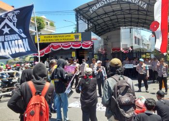 Warga Simogunung Surabaya Desak Penghentian Kriminalisasi Sengketa Tanah Dengan TNI AU