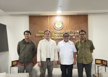 Guru Korban PHK di Sekolah Islam Tangerang Selatan Temui Penasihat Presiden